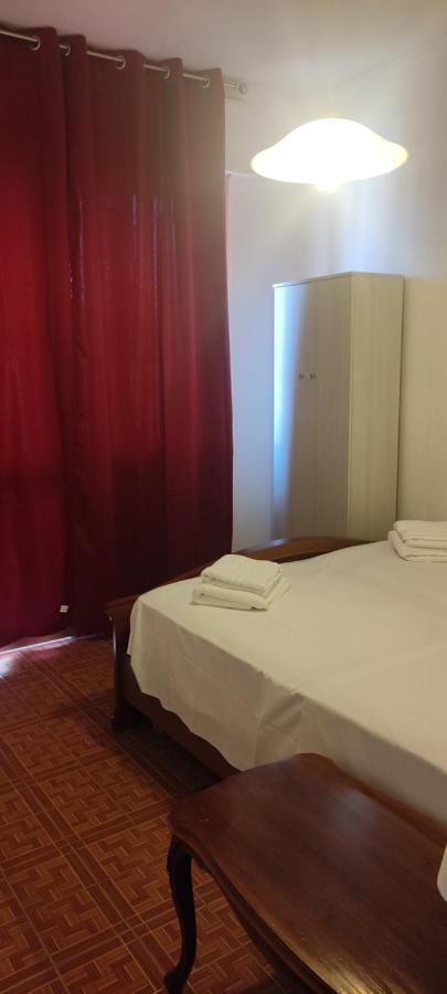 Locazione Turistica Bed & Breakfast Tessera Ngoại thất bức ảnh